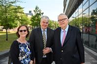 On 14 May 2022, Hochschule Düsseldorf – University of Applied Sciences (HSD) could finally celebrate its 50th anniversary – and the response exceeded everything all organisers had hoped for: Several thousand people came to celebrate during the day and well into the night, creating a unique atmosphere on campus and enjoying wonderful weather.